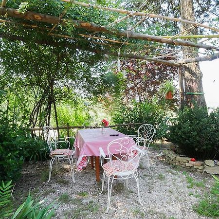 B&B Della Rosa Civitella D'Arna Esterno foto