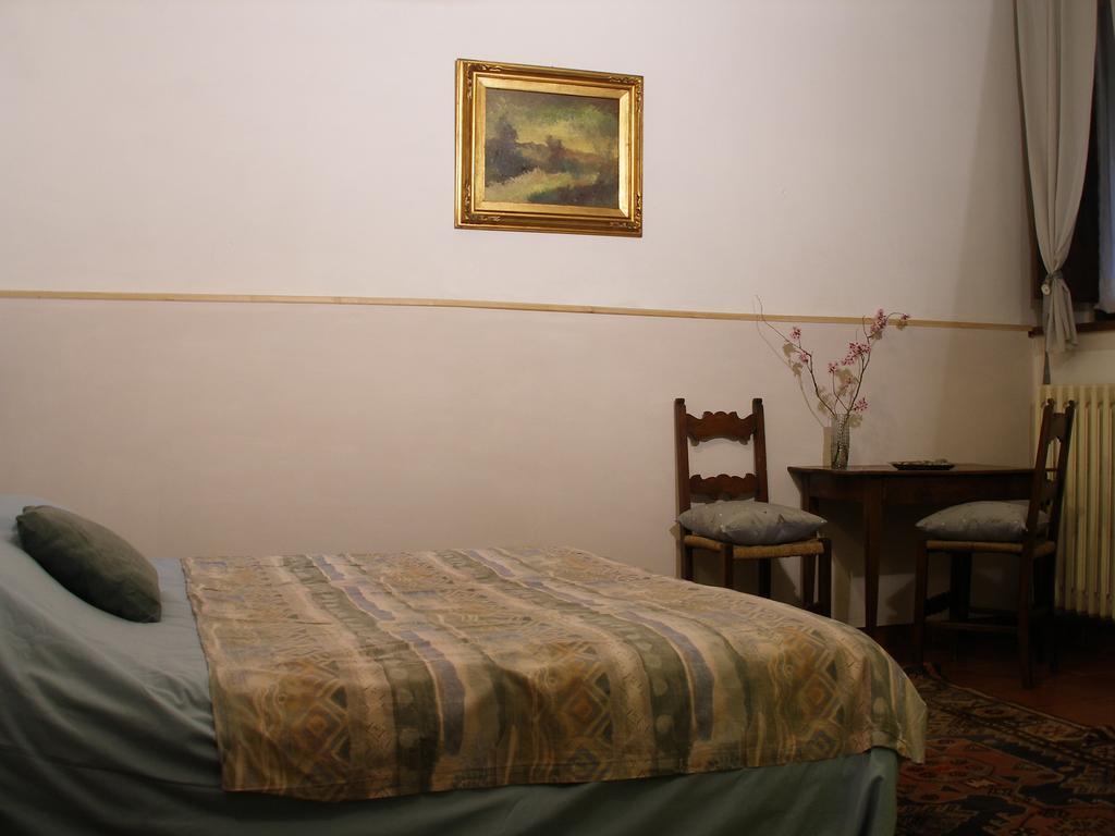 B&B Della Rosa Civitella D'Arna Camera foto