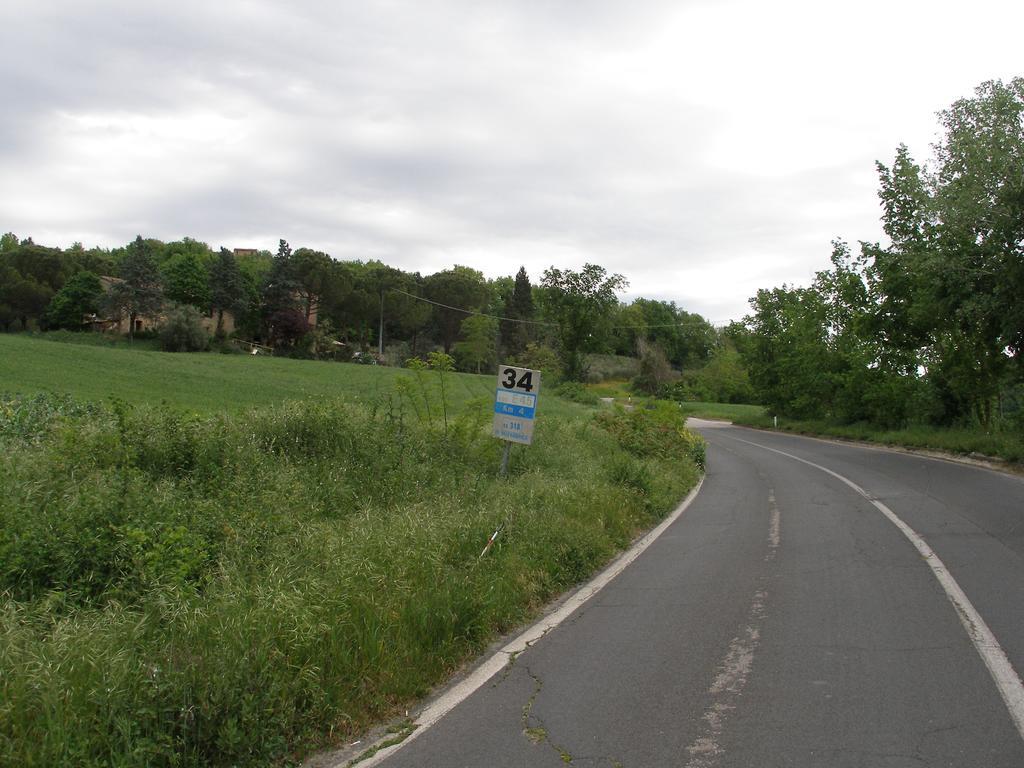 B&B Della Rosa Civitella D'Arna Esterno foto